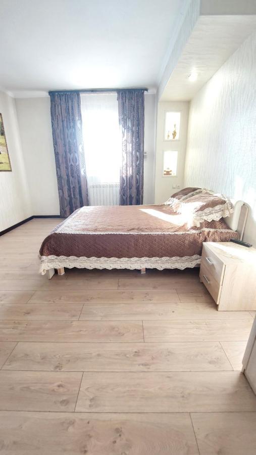 אסטנה Astina Hotel מראה חיצוני תמונה