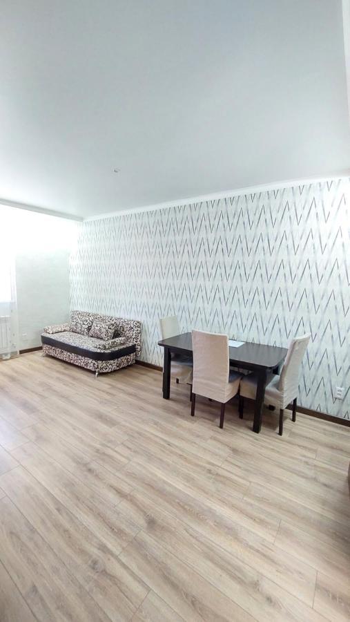 אסטנה Astina Hotel מראה חיצוני תמונה