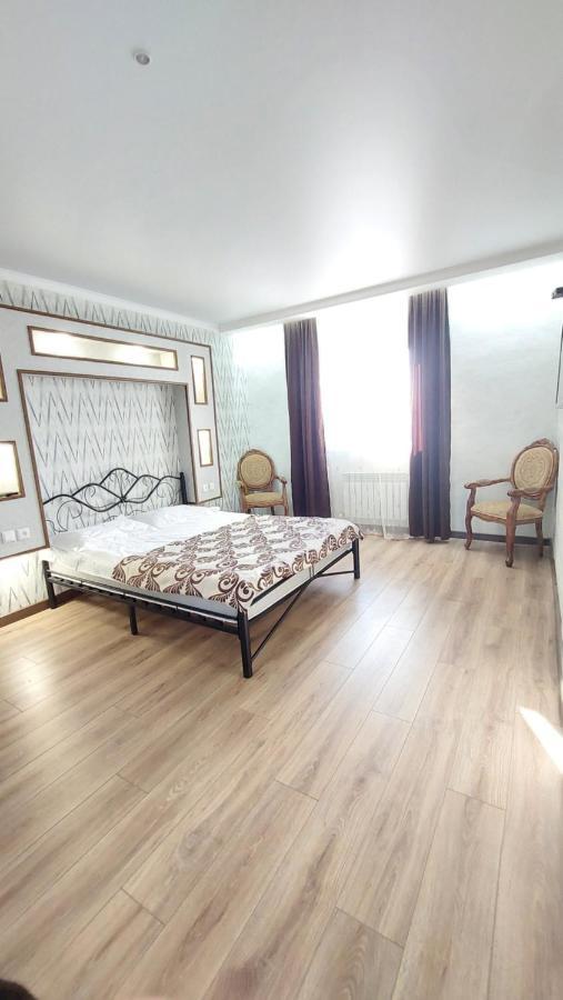 אסטנה Astina Hotel מראה חיצוני תמונה