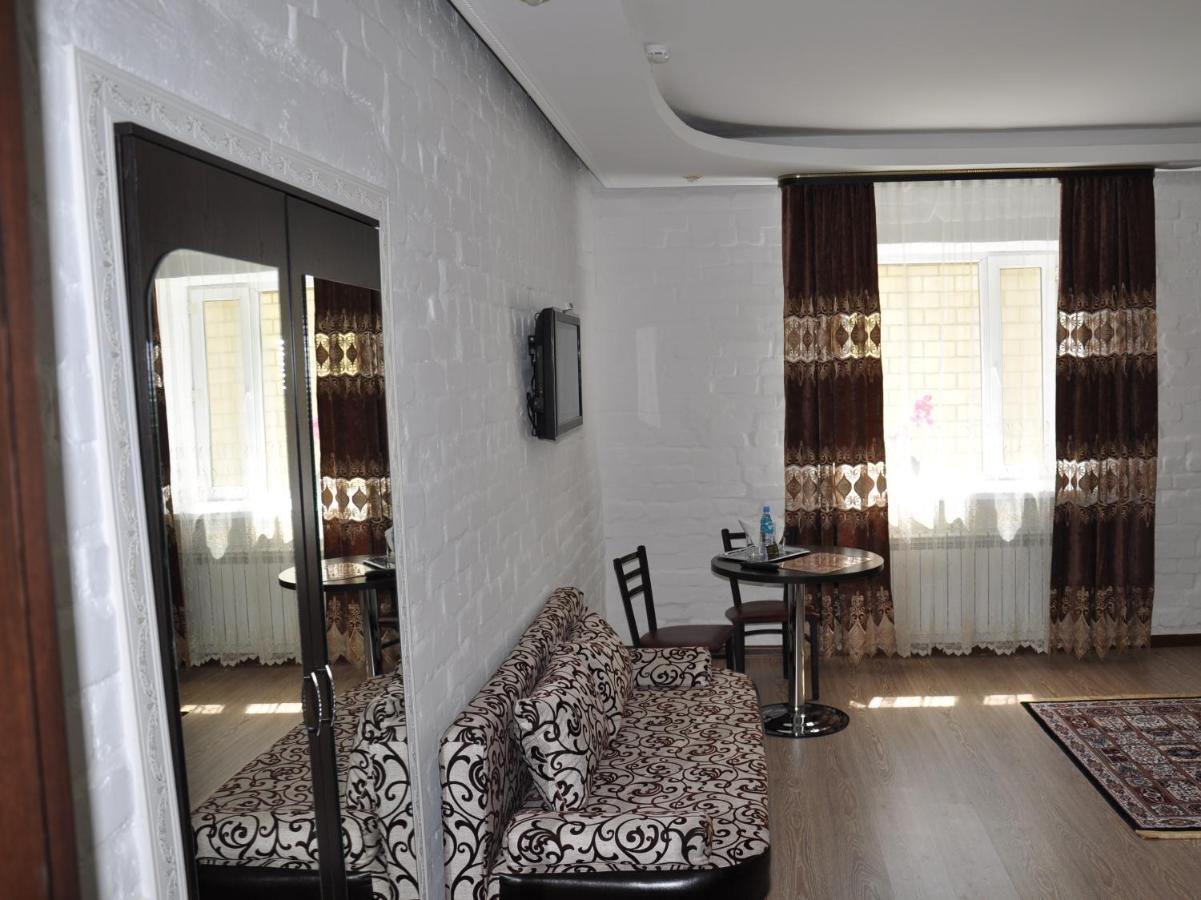 אסטנה Astina Hotel מראה חיצוני תמונה