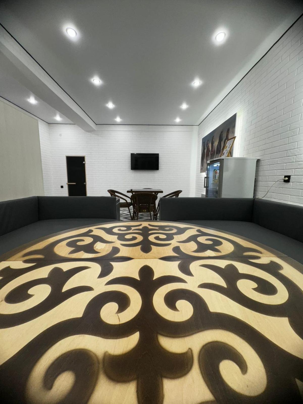 אסטנה Astina Hotel מראה חיצוני תמונה