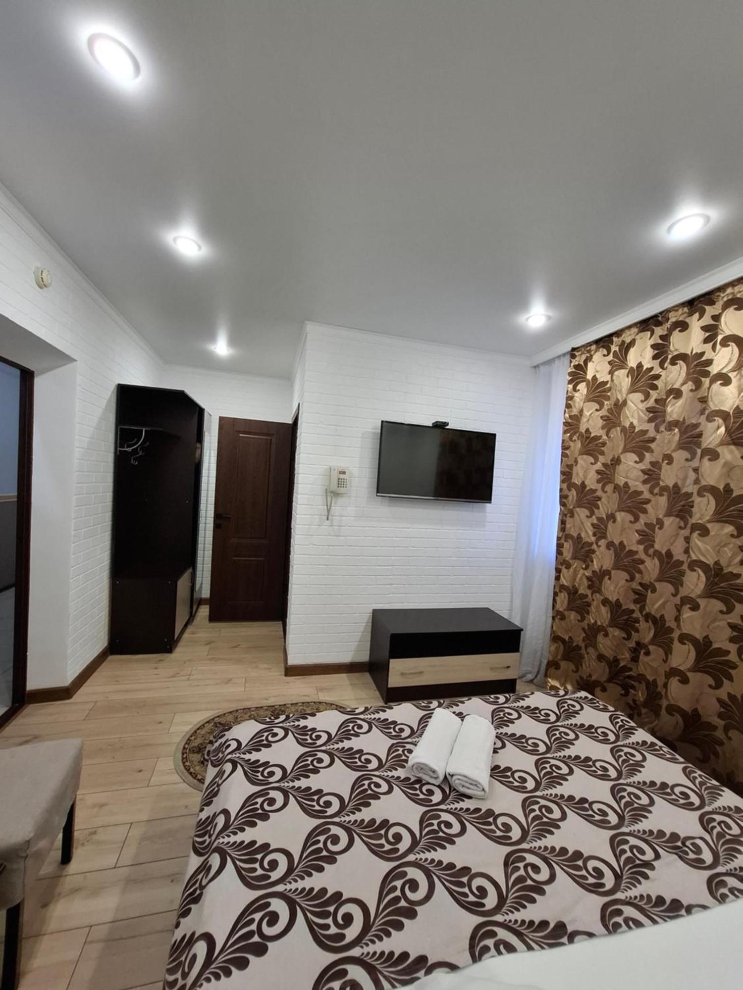 אסטנה Astina Hotel מראה חיצוני תמונה