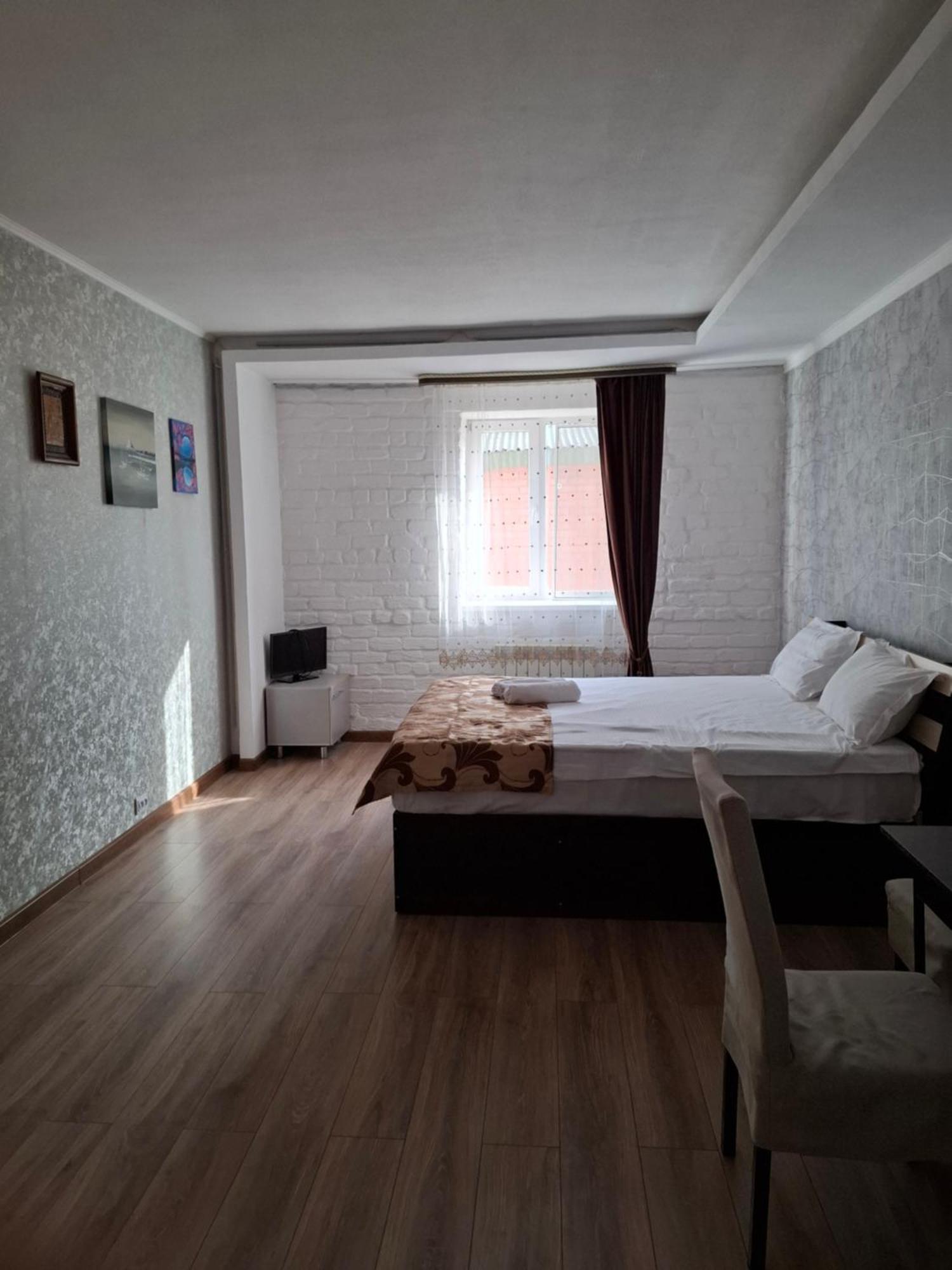 אסטנה Astina Hotel מראה חיצוני תמונה