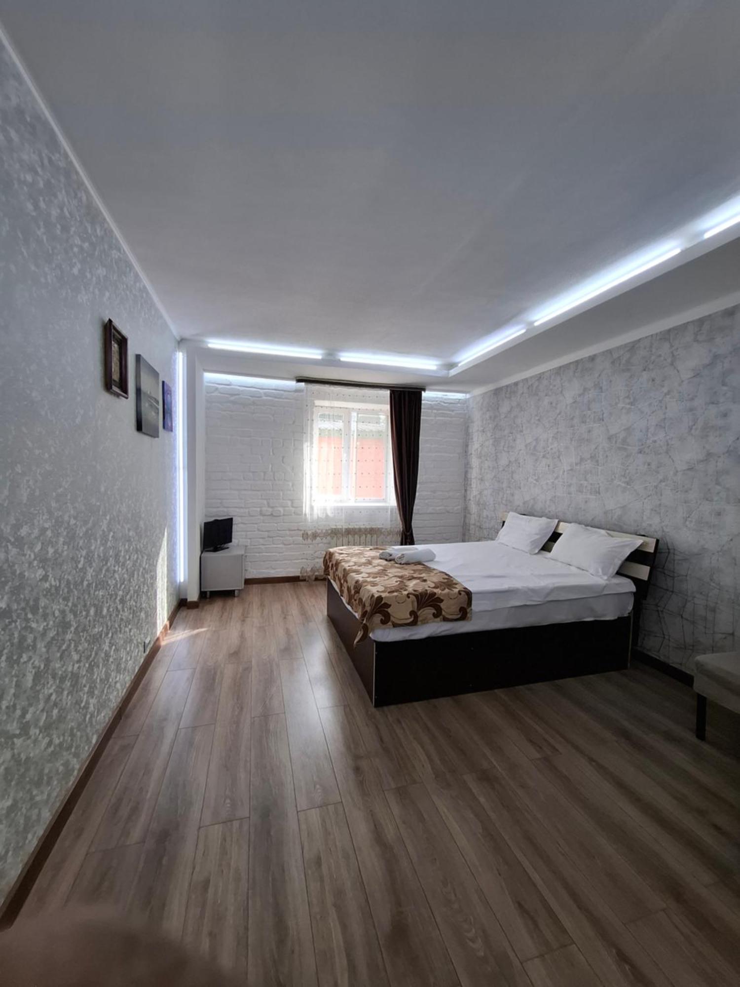 אסטנה Astina Hotel מראה חיצוני תמונה