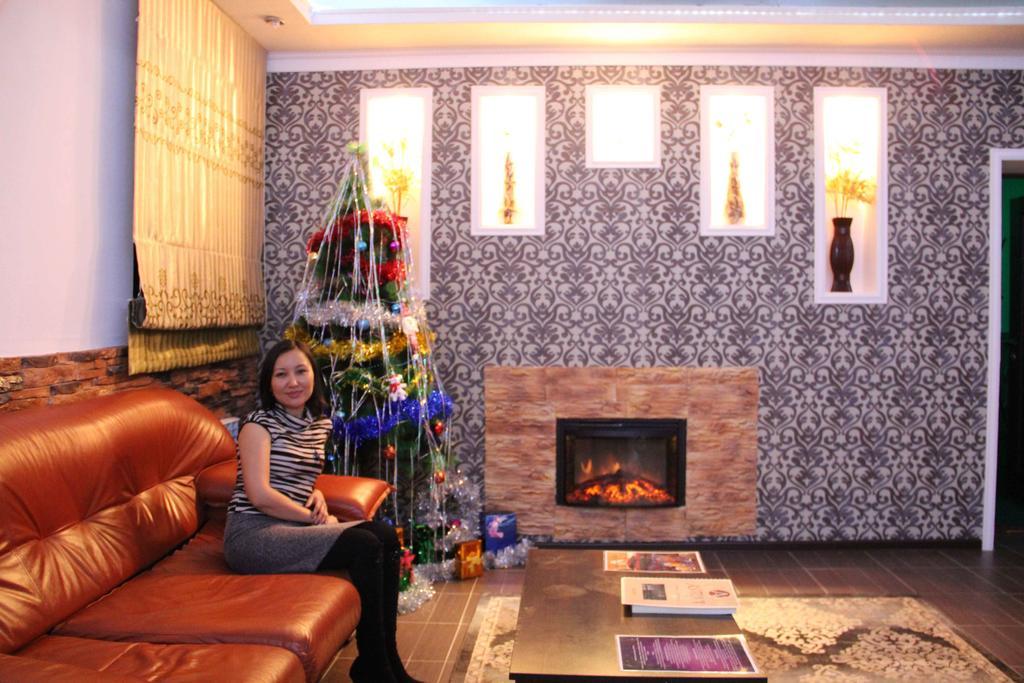 אסטנה Astina Hotel מראה חיצוני תמונה