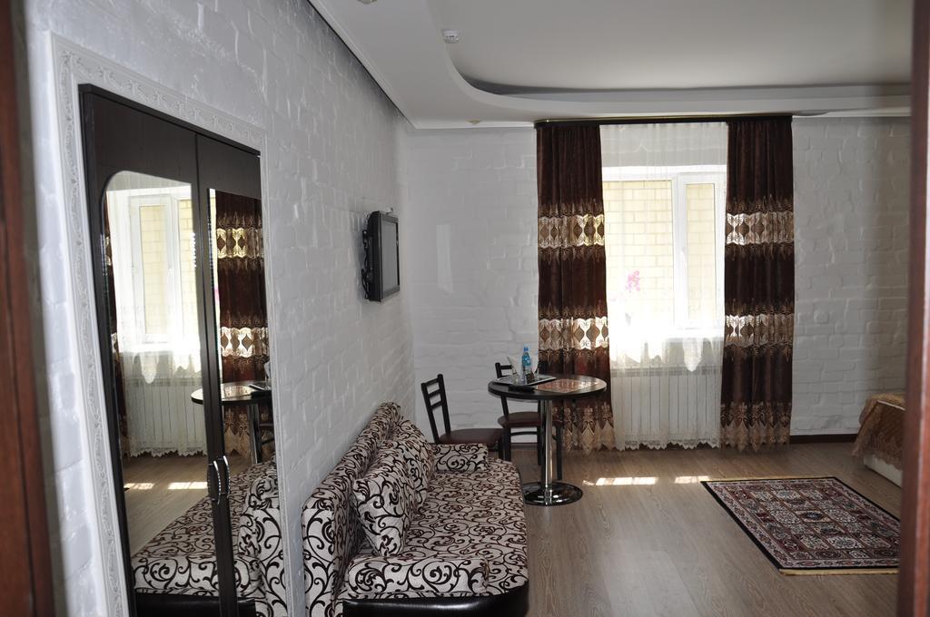 אסטנה Astina Hotel מראה חיצוני תמונה