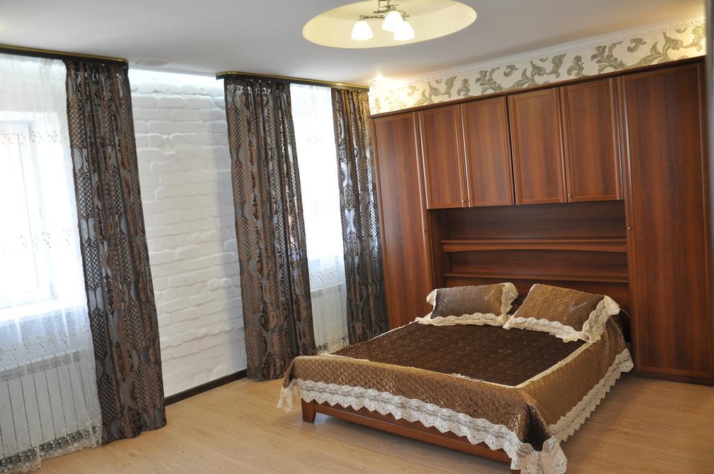 אסטנה Astina Hotel מראה חיצוני תמונה